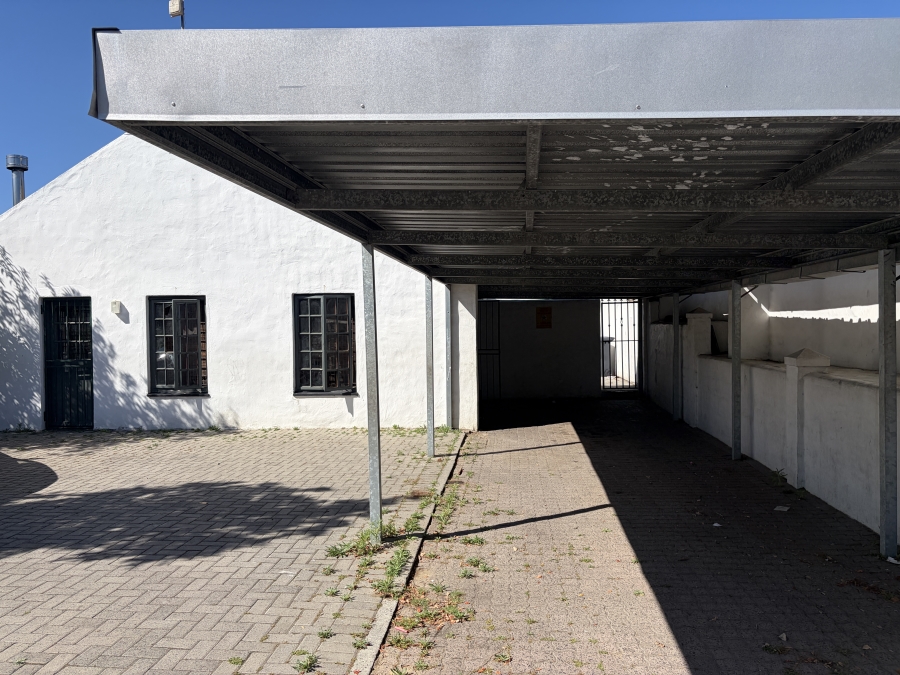 6 Bedroom Property for Sale in Table View Western Cape